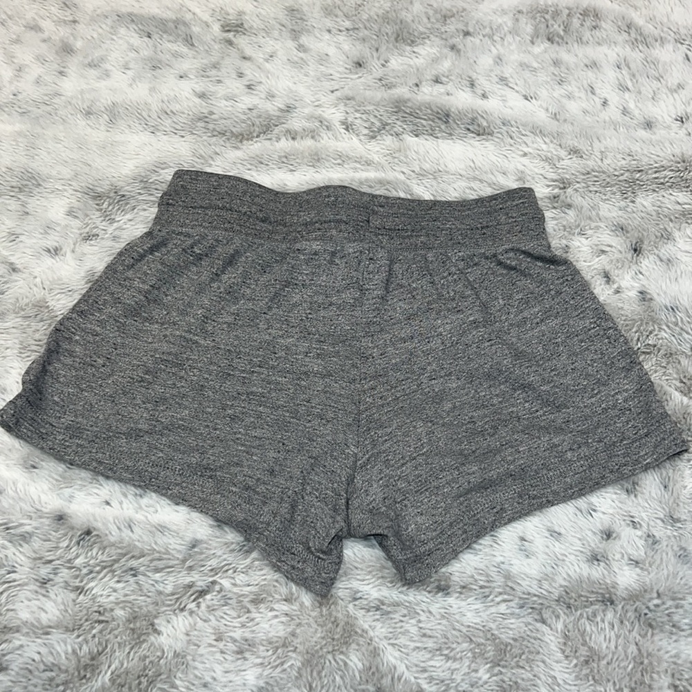 Nike - Picture 4 of 6
